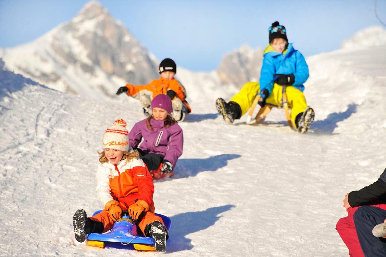 Family Friendly Chalet - Central With Beautiful Mountain Views Seefeld in Tirol Eksteriør bilde